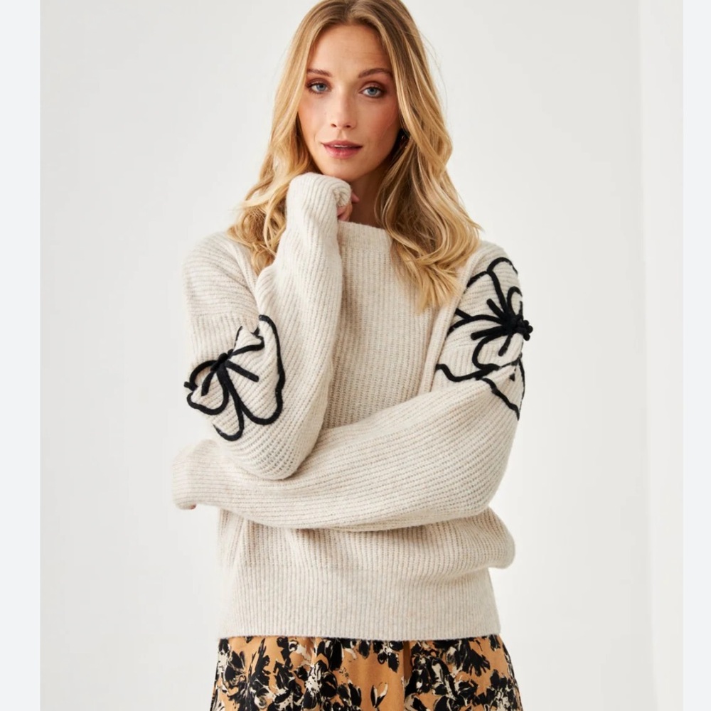 Nud by Nekane Floral Embroidered Sleeve Knit Sweater Ivory Black M | L NWT